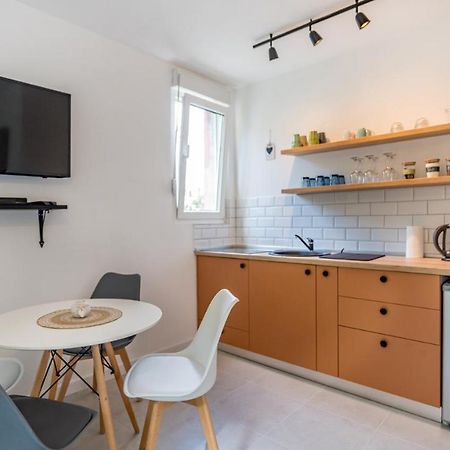 Cozy Apartment, 10 Minutes Walking Distance From The Old Town Kotor Exterior photo