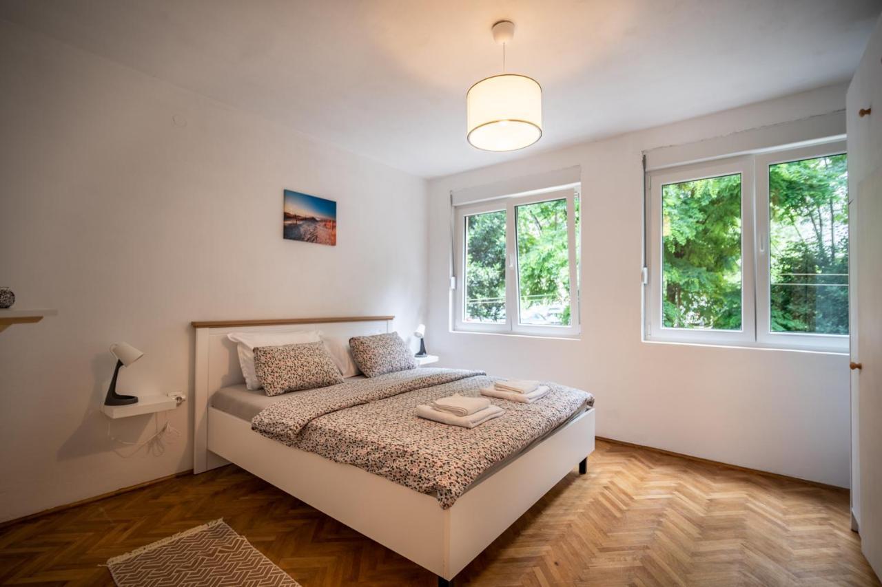 Cozy Apartment, 10 Minutes Walking Distance From The Old Town Kotor Exterior photo